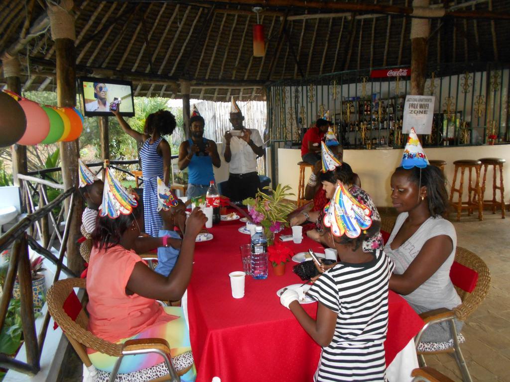 Jacyjoka Apartments Nyali Mombasa Bagian luar foto