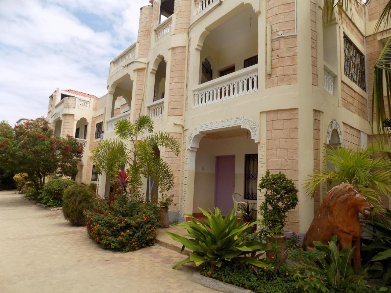 Jacyjoka Apartments Nyali Mombasa Bagian luar foto